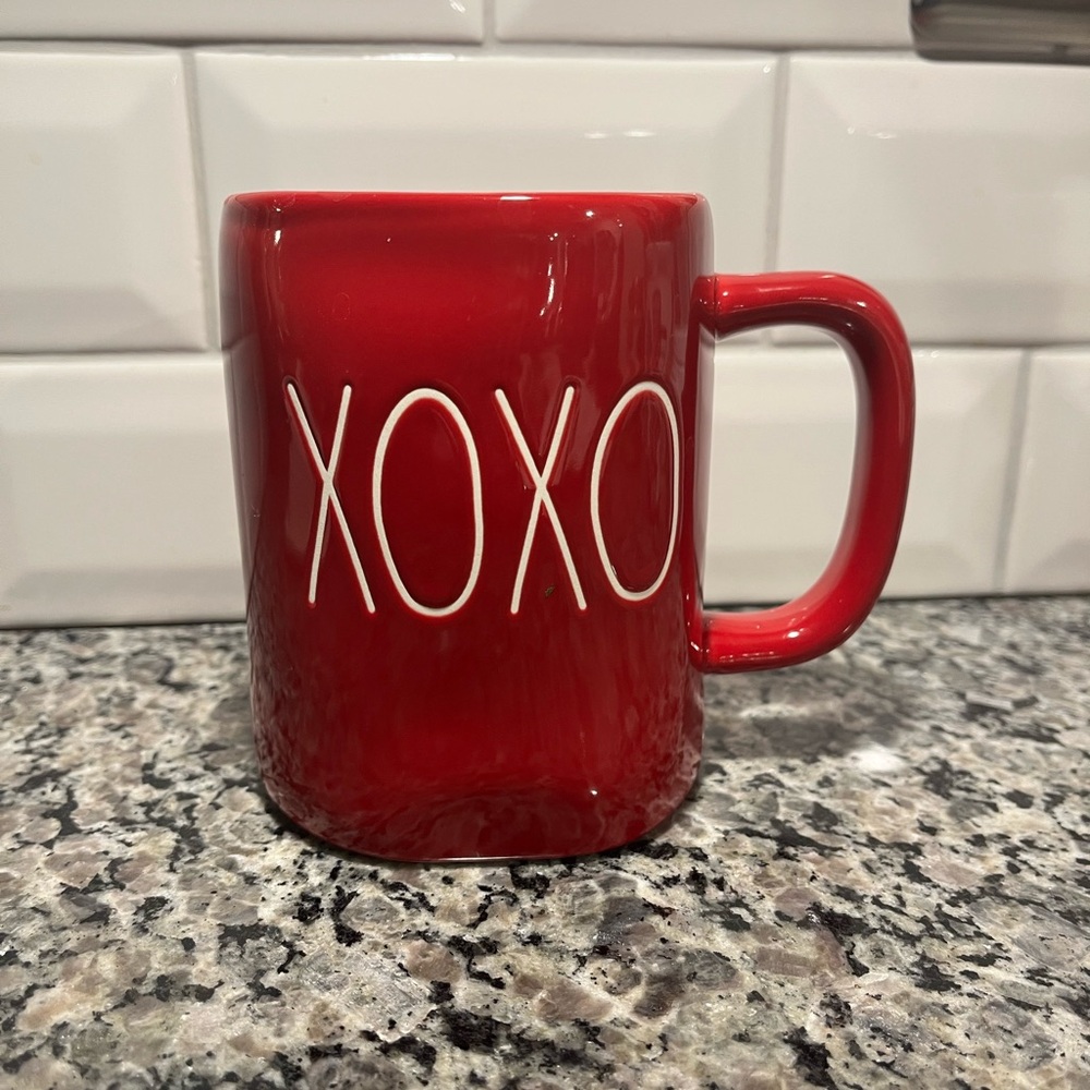 Red XOXO Mug
